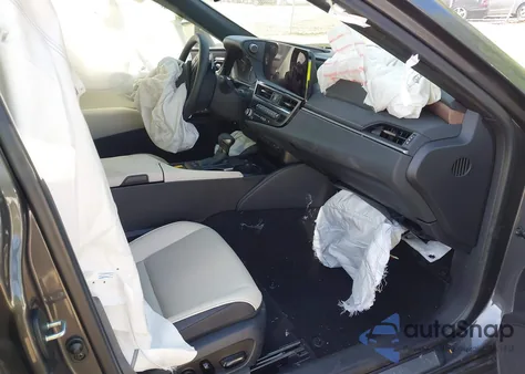 2025 Lexus Es 300H z USA, uszkodzony, nr VIN 58ADA1C19SU055619